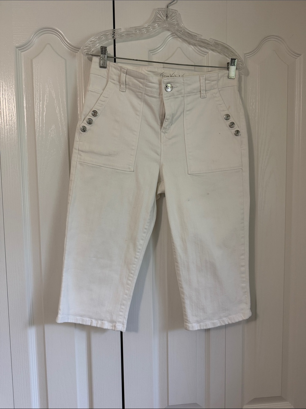 Gloria Vanderbilt White Capri Jeans